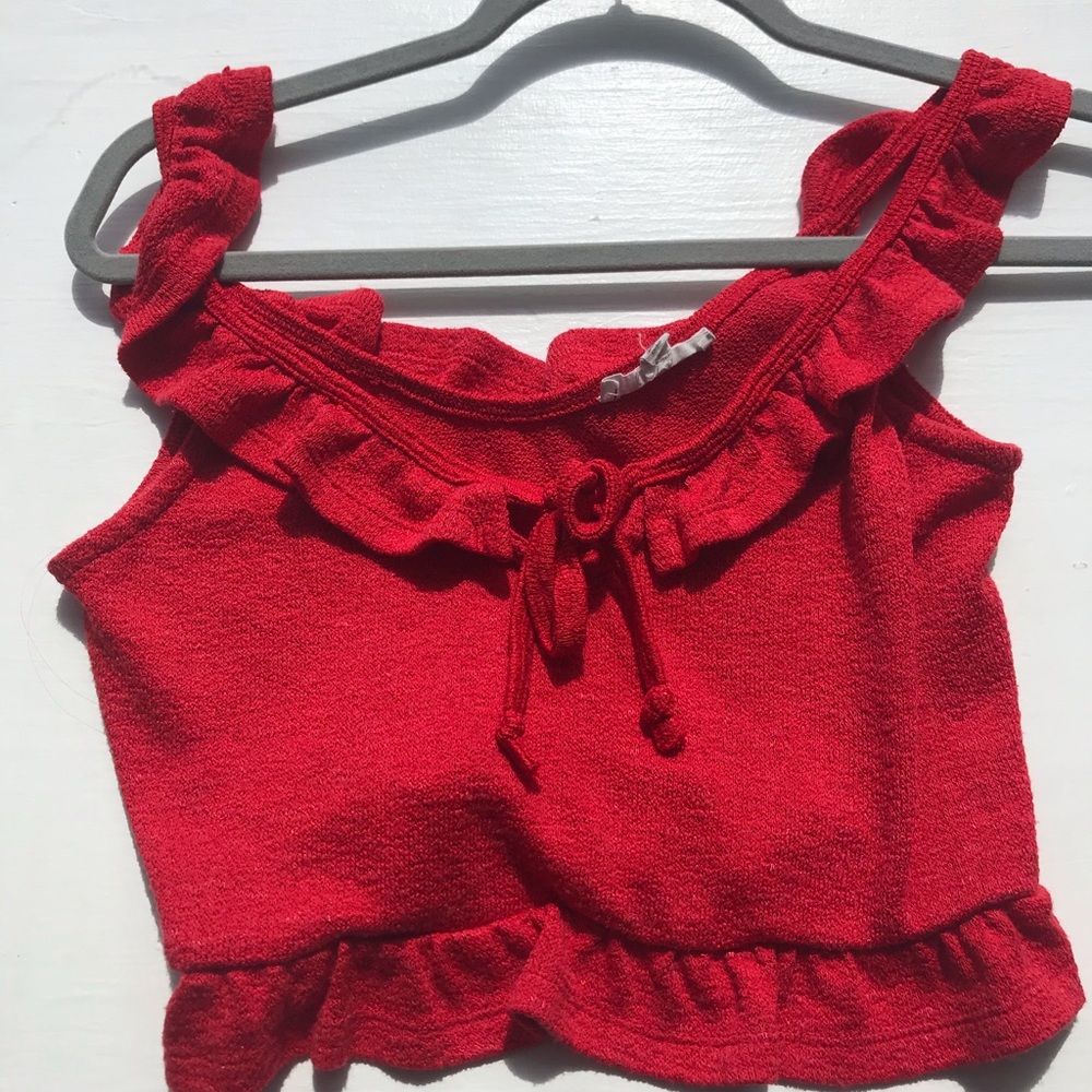 PacSun red crop too